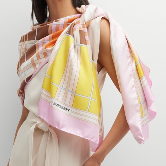 🔴SOLD🔴 BURBERRY Classic Bundle- TB Monogram Bag Tan & Check Pink Scarf - Picture 3 of 16